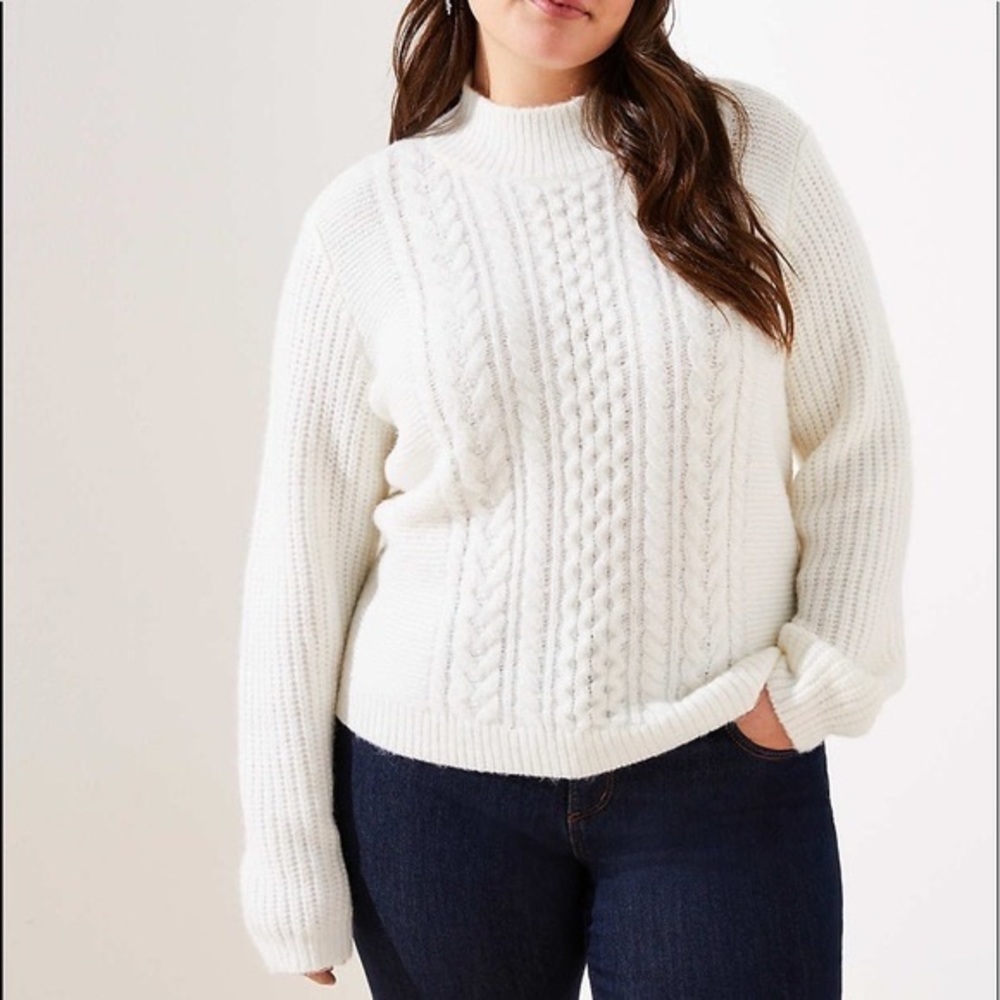 LOFT Plus Cable-knit Sweater. Cream colored. Size 16/18. NWT.